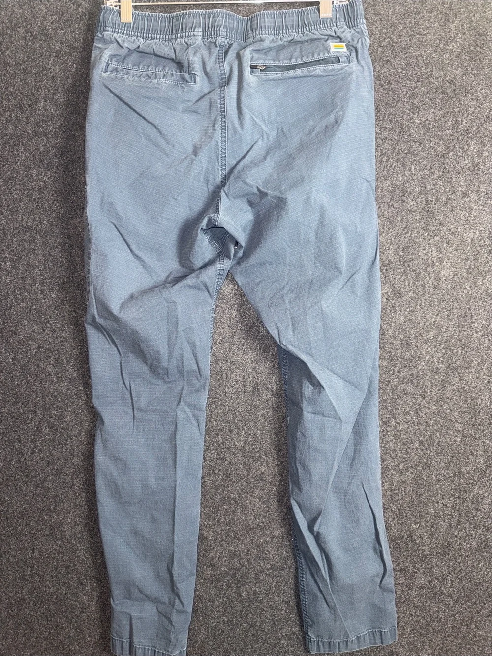 Vuori Men's Slate Blue Cargo Jogger Pants with Drawstring
